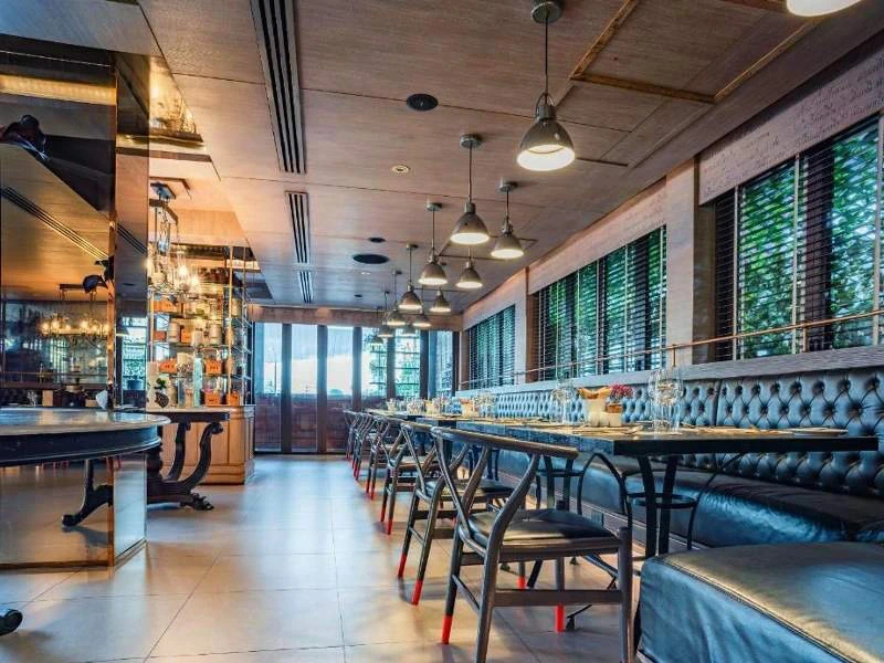 Restaurant im Komforthotel in Bangkok Thailand