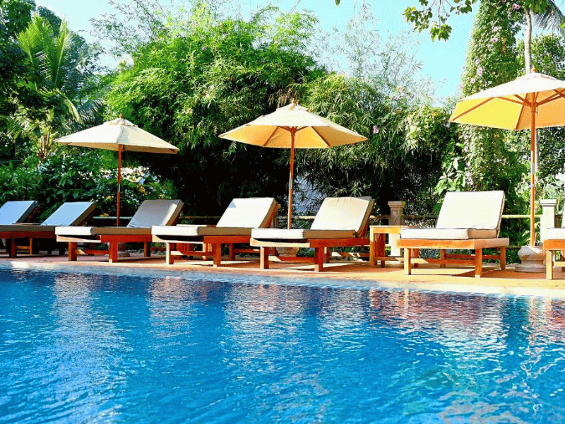 Hotelpool in Luang Prabang Laos