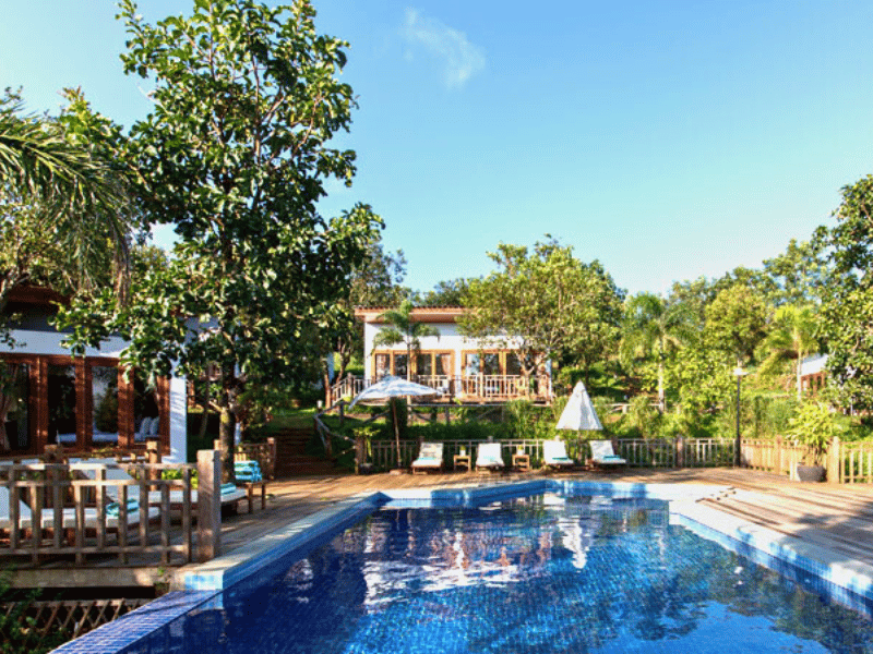 Hotelpool in Modulkhiri Kambodscha