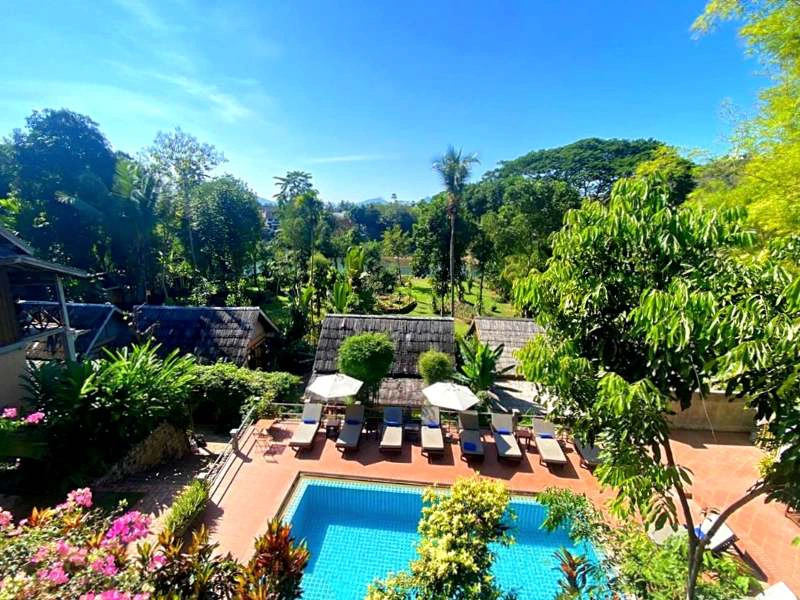 Pool im Hotel in Luang Prabang Laos