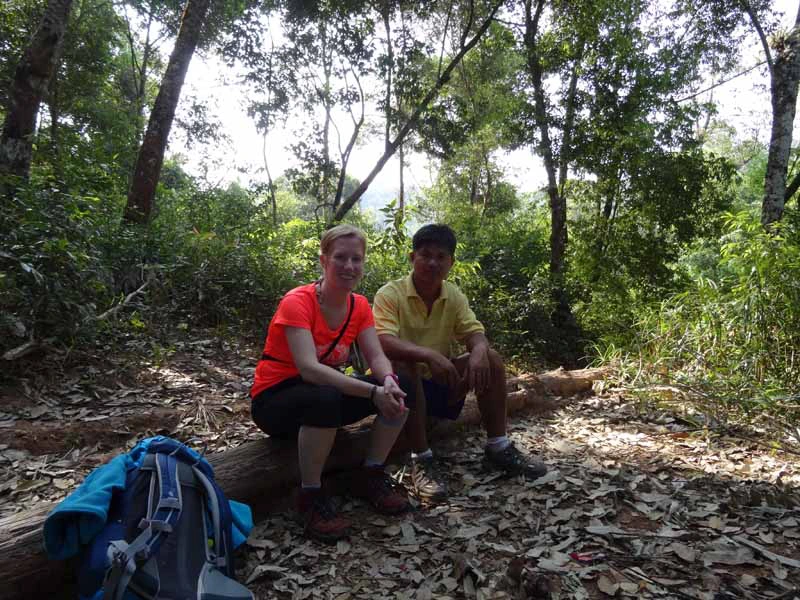 Beim Trekking in Laos werden Sie von einem Guide begleitet