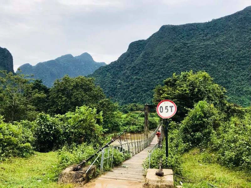 Malerische Landschaft um Vang Vieng Laos