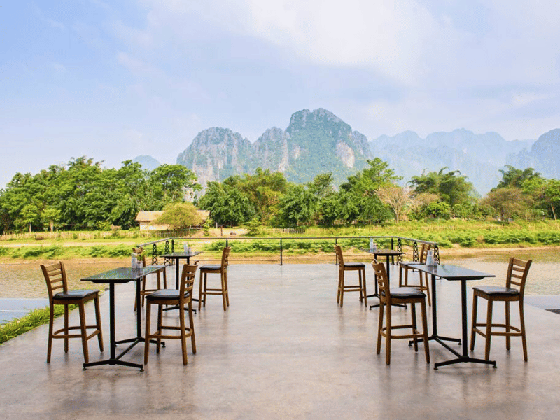 Terrasse im Hotel in Vang Vieng Laos