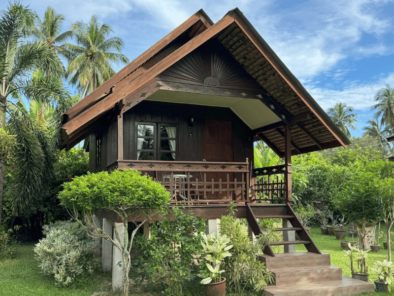 Holzchalet bei Kota Bharu, Malaysia