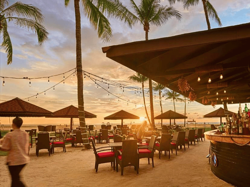 Restaurant im Strandhotel von Kota Kinabalu, Borneo