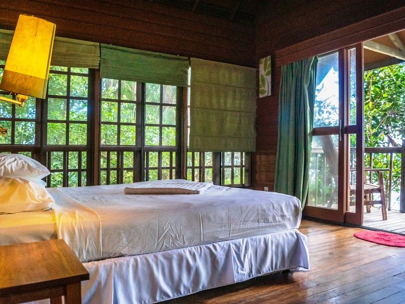Semenggoh und Kuching Baumhaus Zimmer