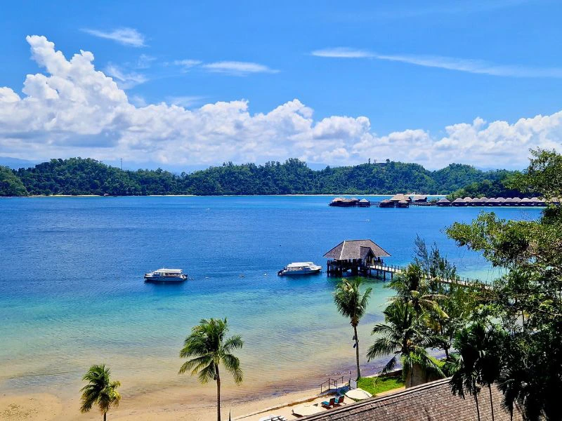 Blick auf das Meer von Pulau Gaya, Borneo