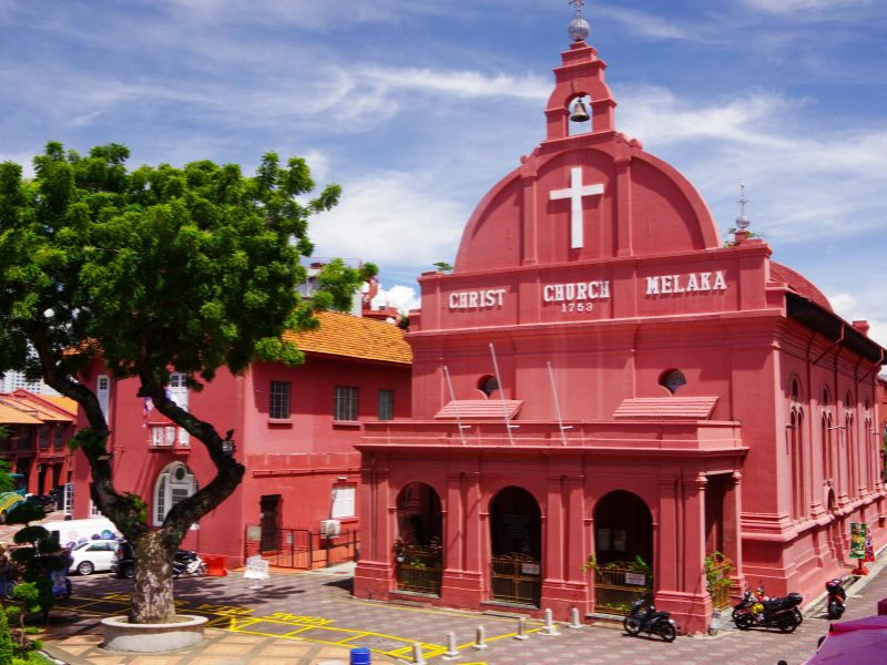 Rotes Stadthaus in Melaka, Malaysia