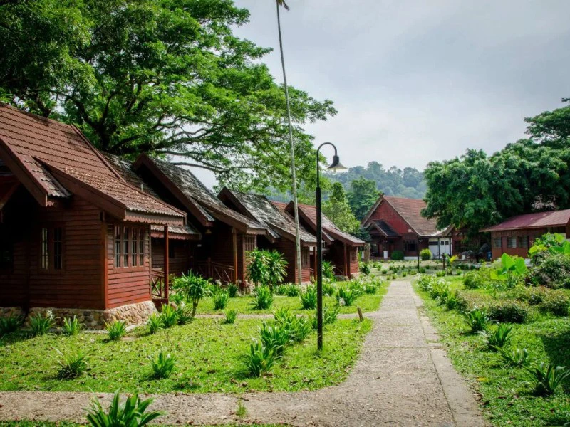 Bungalows im Taman Negara in Malaysia