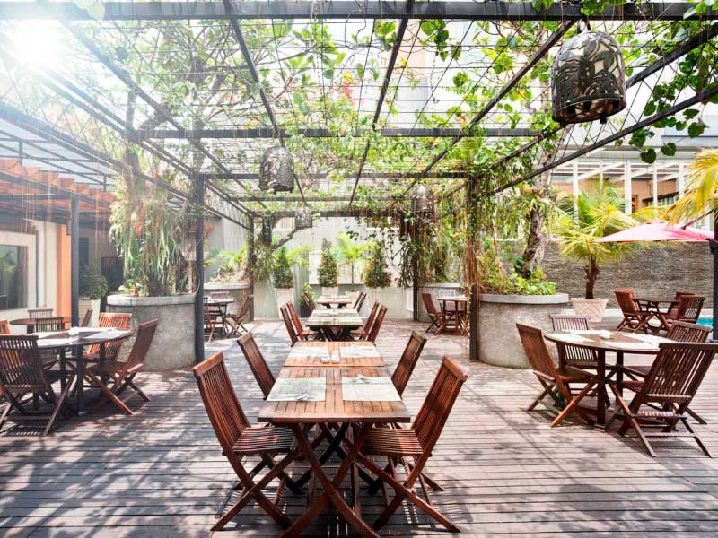 Lauschiger Platz zum Frühstücken in Solo