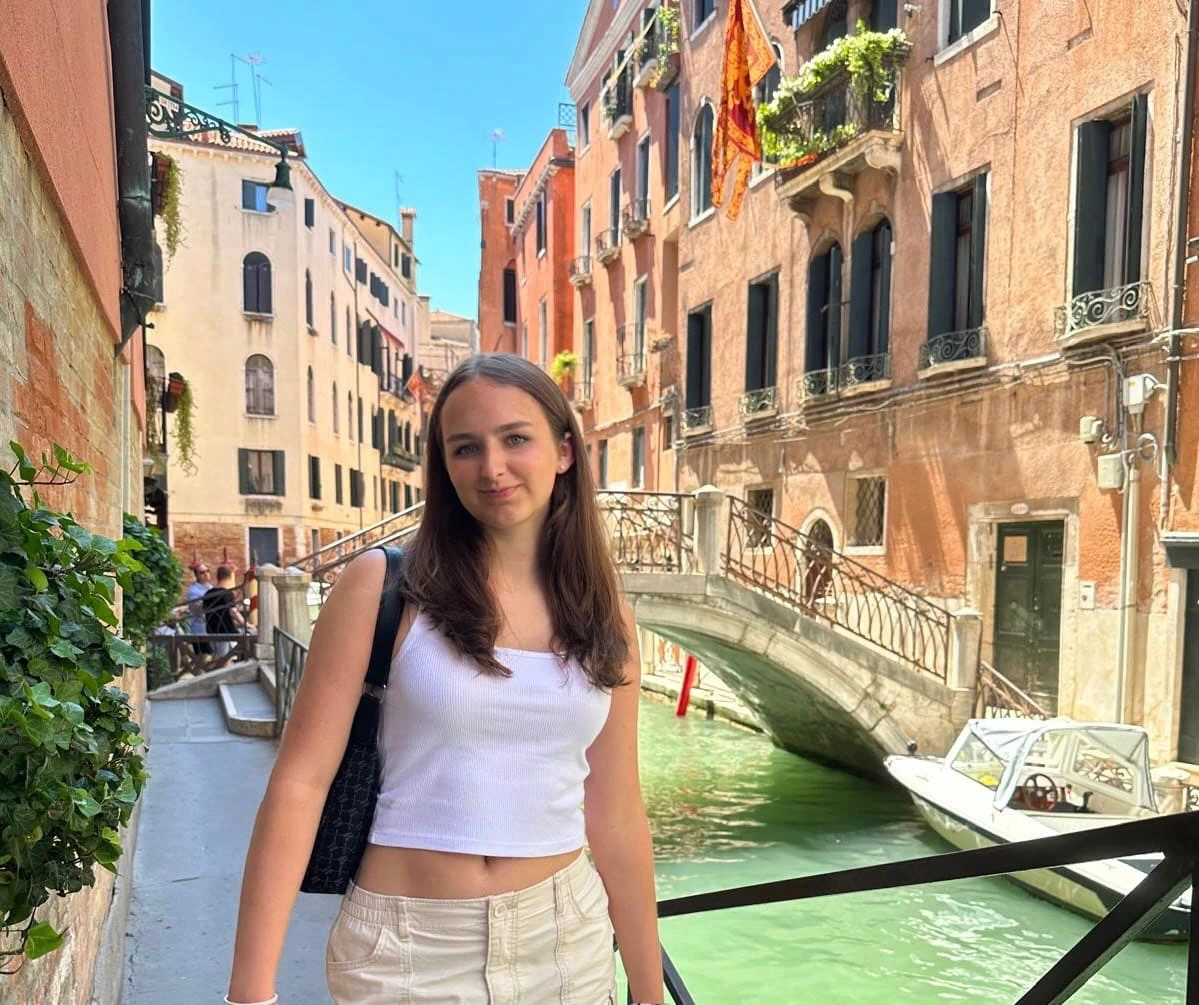 Reisespezialistin Jenna