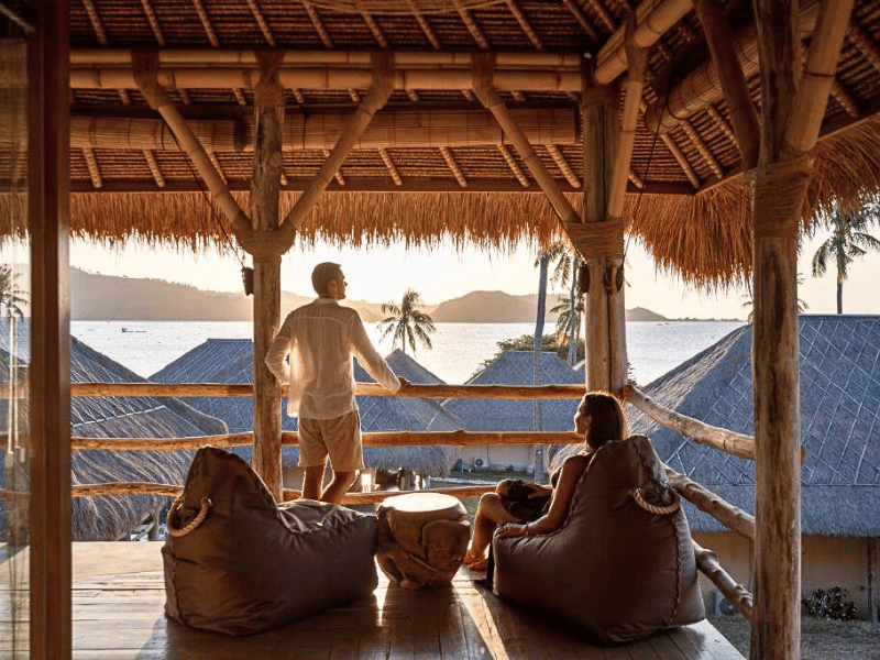 Komfortabels Bungalow Resort am Strand von Gili Asahan, Indonesien