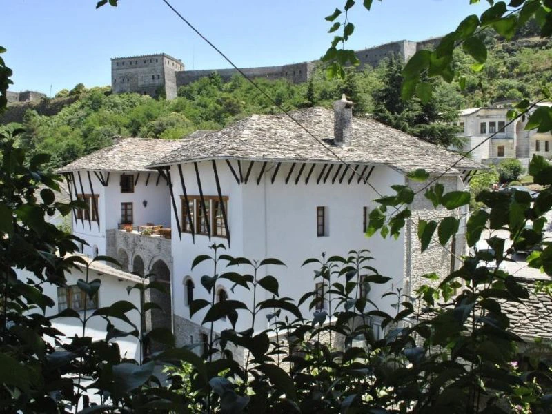 Hotel Gjirokastra - Außenansicht