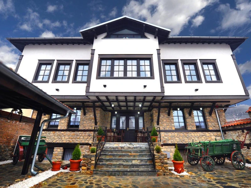 Außenansicht der Unterkunft in Bitola Nordmazedonien