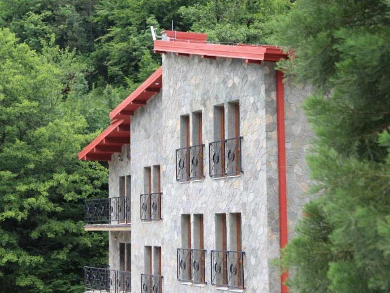 Hotel bei Mavrovo - Außenansicht
