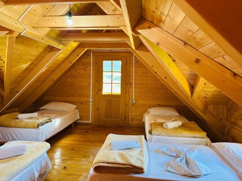 Lepushë Berghütte - Familienzimmer