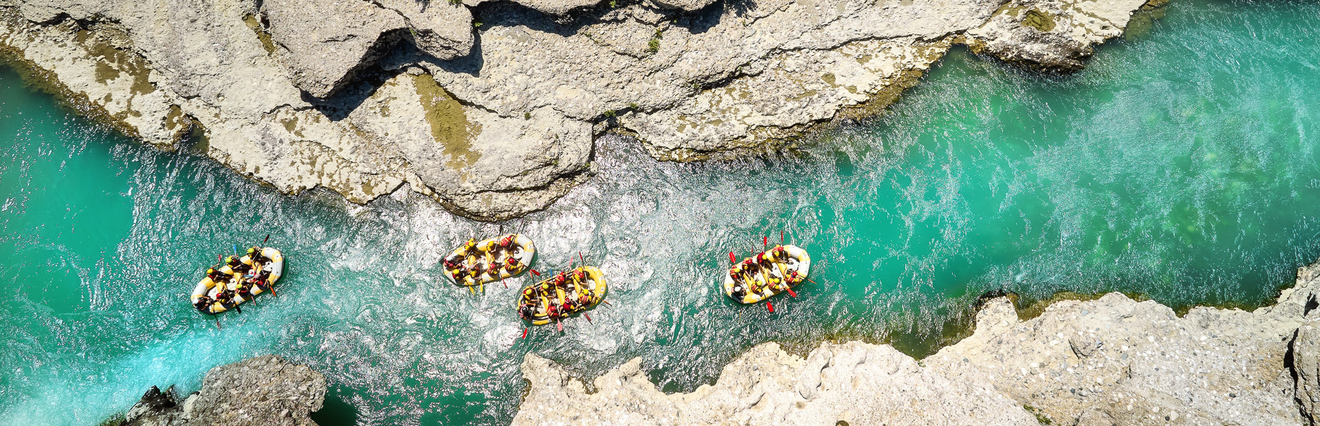 Rafting auf dem Fluss bei Permet Albanien