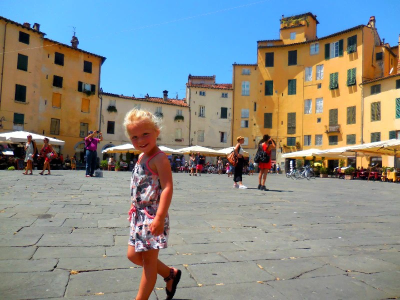 Familienreise Italien Toskana Kind