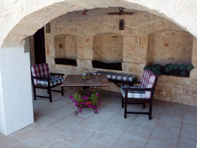Gemütliche Terrasse in Ihrem Hotel im Norden Apuliens