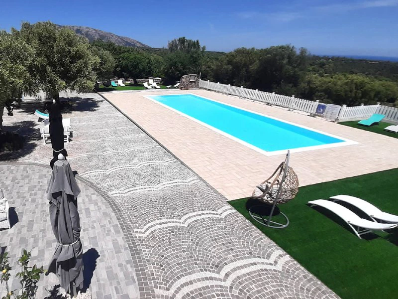 Unterkunft mit Pool im Supramonte Gebirge