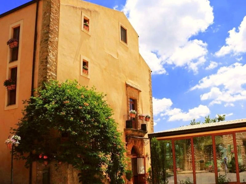 Familienreise Italien Piazza Armerina Hotel