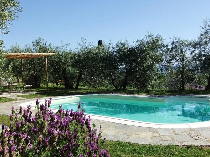 Familienreise Italien Toskana Hotel Pool