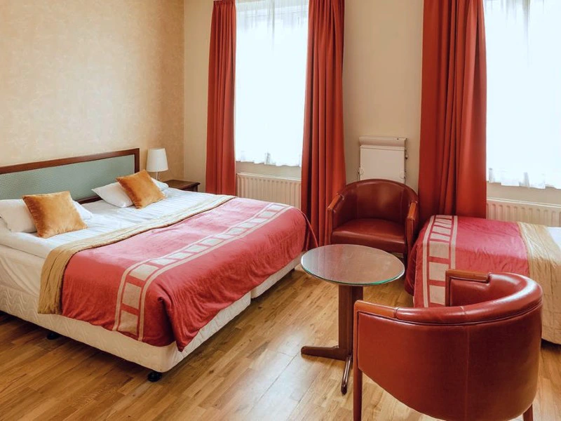 Dreibettzimmer im Familienhotel bei Island Reisen