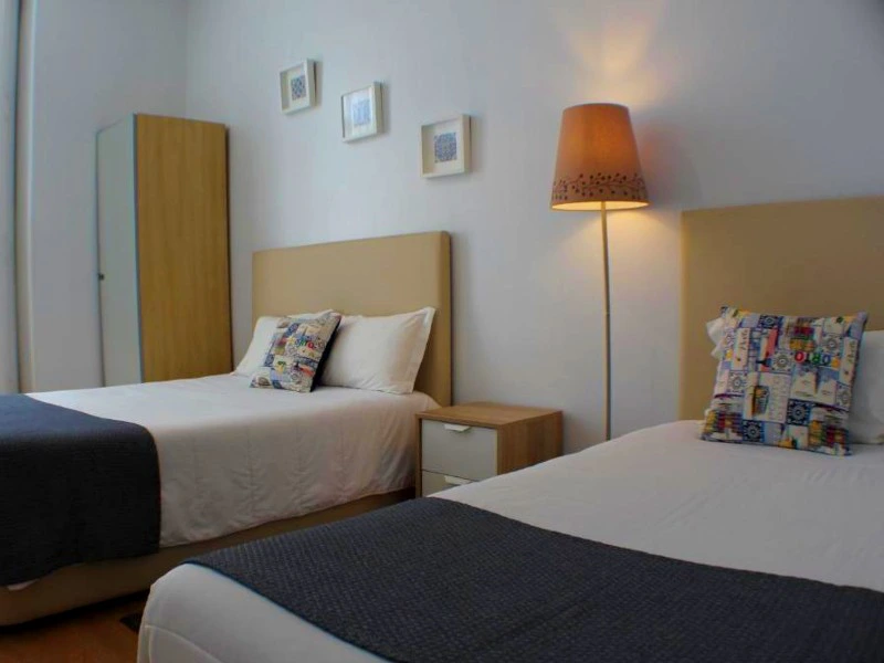 gemütliches Zweibettzimmer in Porto