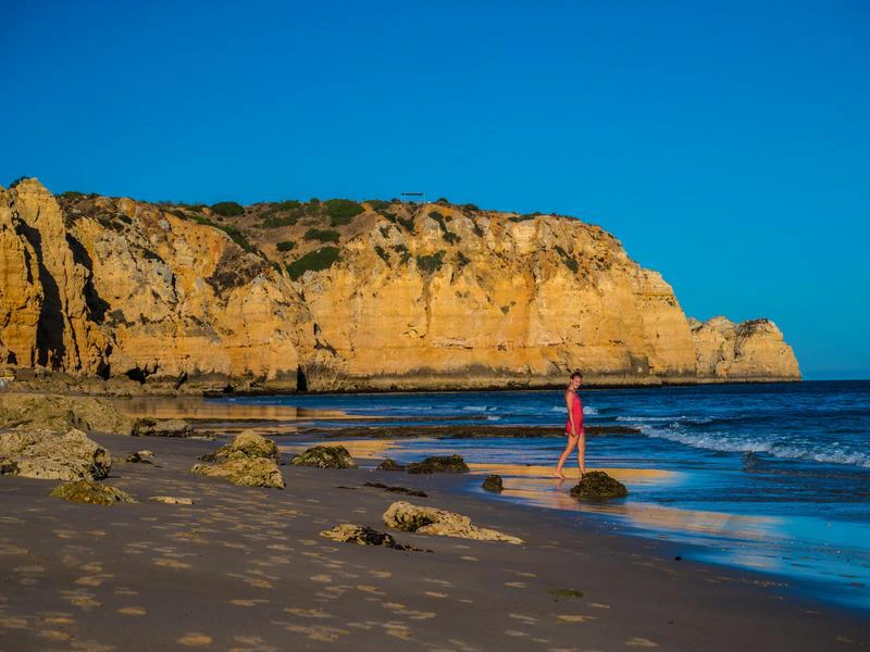 Portugal Algarve strand met kinderen