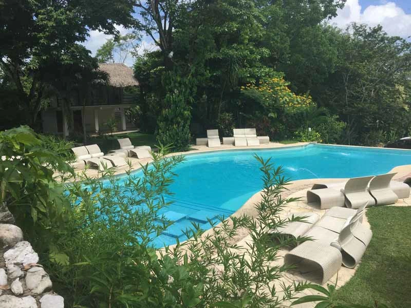 Pool in Palenque in Mexiko