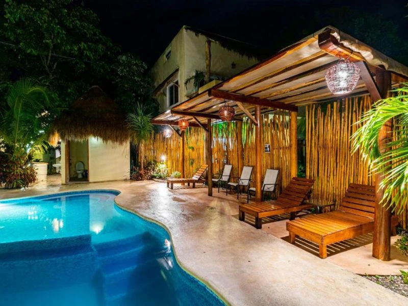 Pool der Unterkunft in Bacalar