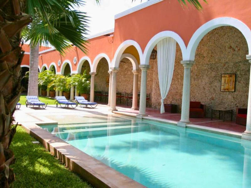 Pool der Unterkunft in Merida