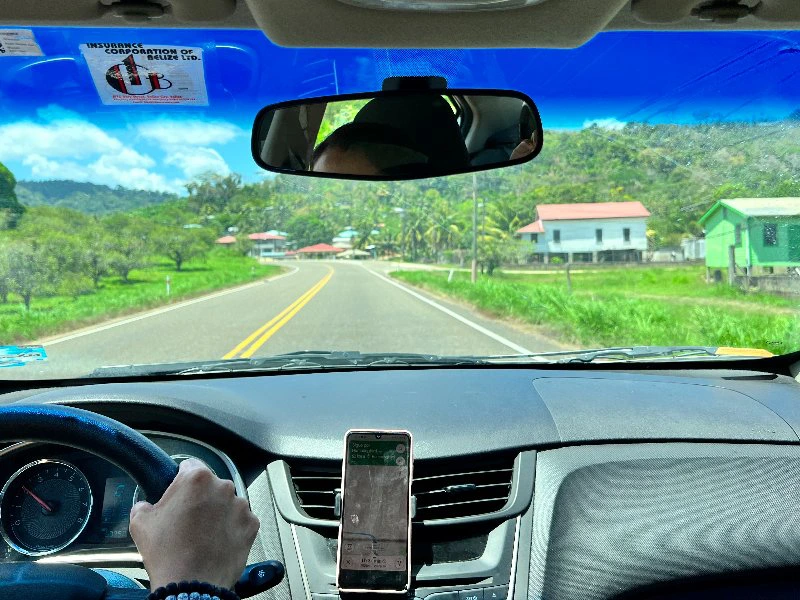 Fahrt durch die Landschaft in Belize