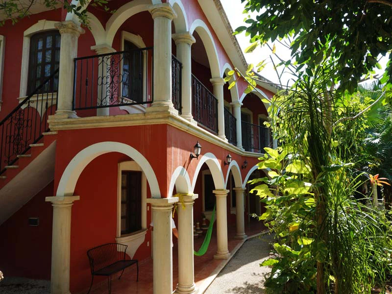 Fassade im Hotel Izamal in Mexiko