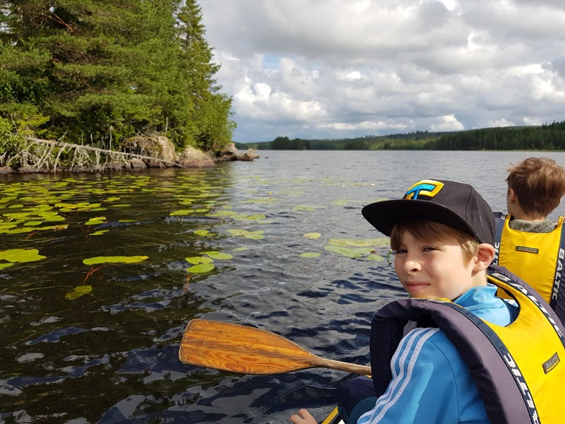 Kinder Kajaktour in Schweden