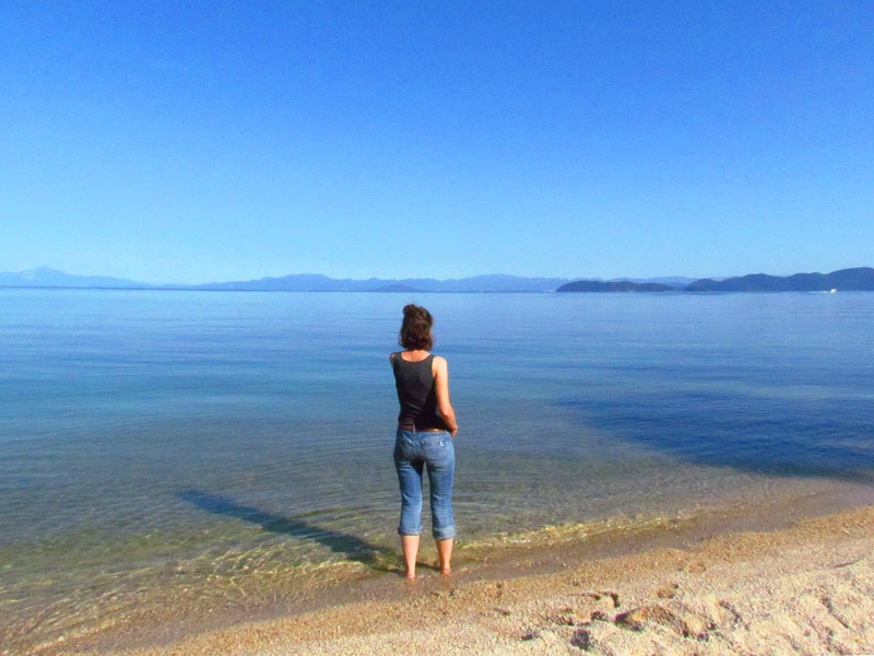 Biwa See Frau am Strand