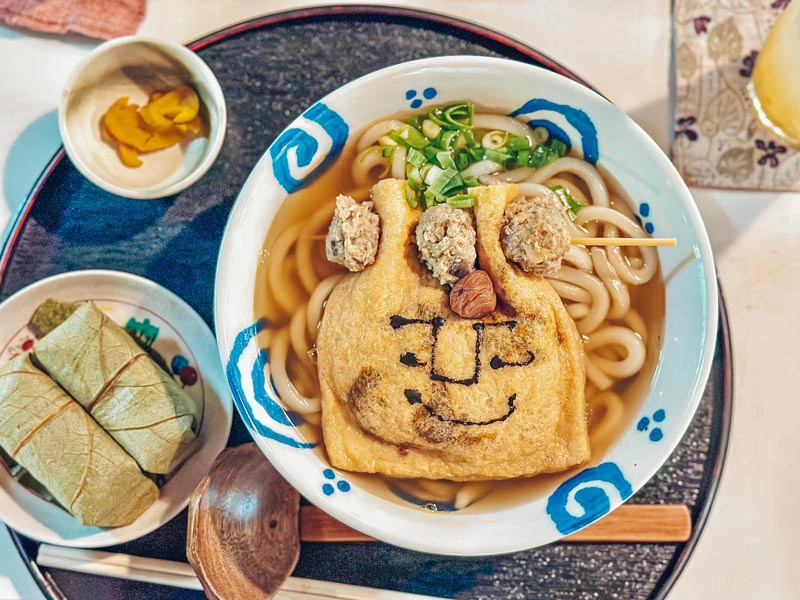 Nudelgericht in Japan