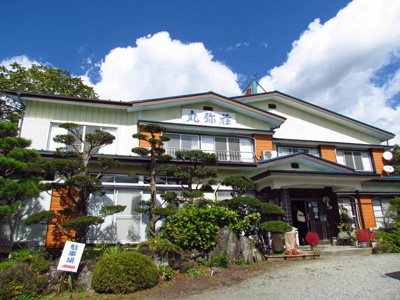 Hotelfront vom Guesthaus in Kawaguchiko