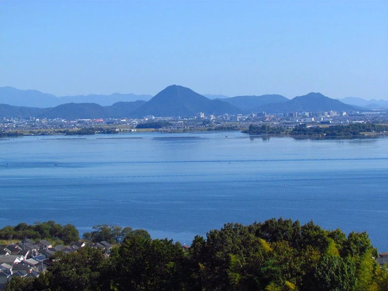 Aussicht vom Ogoto Onsen über den Biwa See
