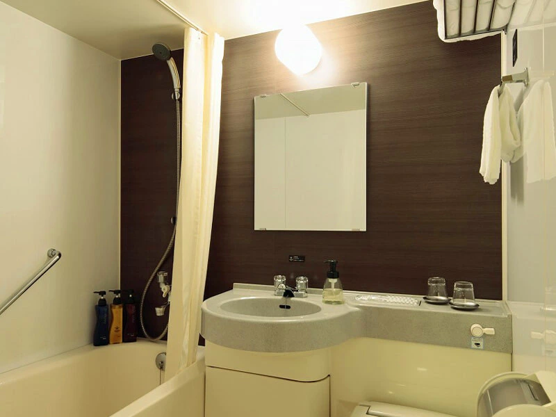 Typisches Hotelbad in Japan