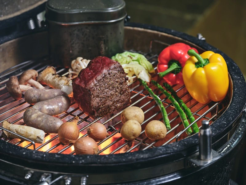 Abendessen beim Glamping in Kawaguchiko