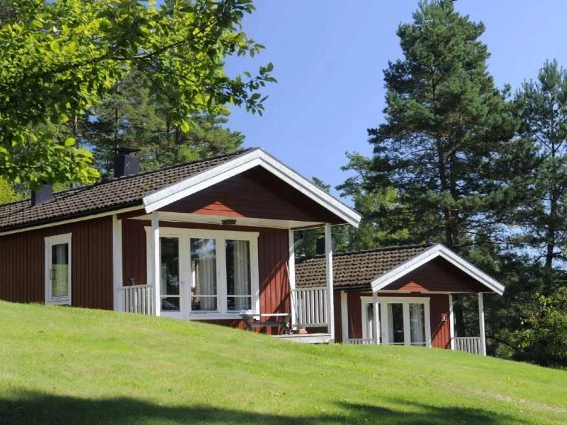 Blick auf Ferienhäuser in Smaland, Schweden