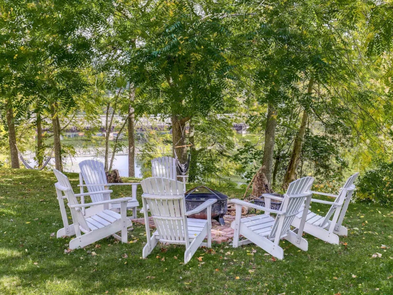 Gananoque Bed&Breakfast Garten