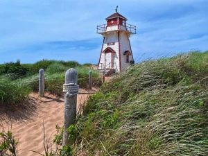 DĂŒnen und Leuchtturm auf Prince-Edward-Island in Kanada