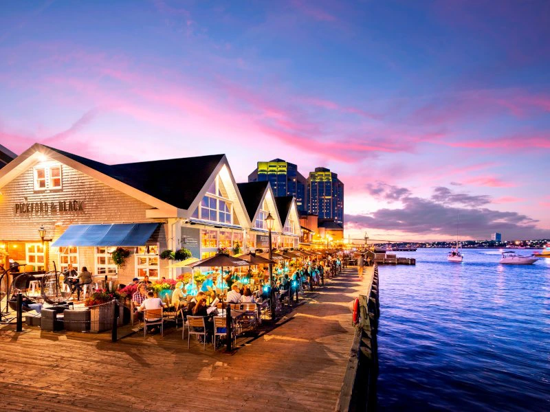 Restaurant im Hafen von Halifax, Kanada