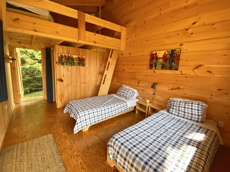 Schlafzimmer im Rafting Resort