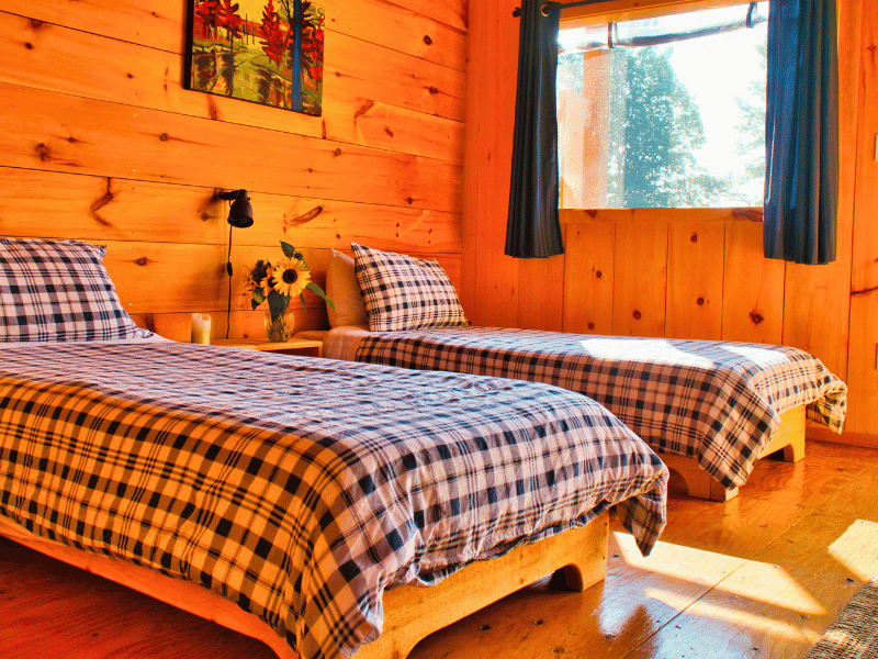Schlafzimmer im Rafting Resort