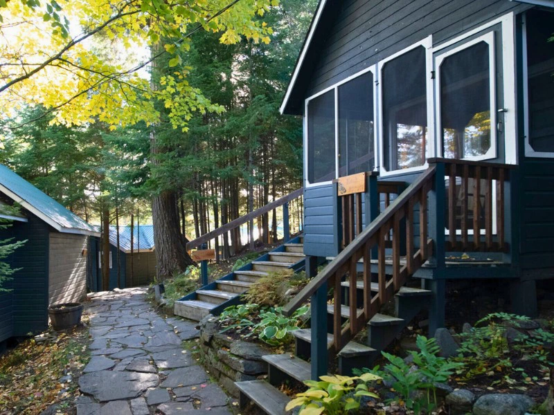 Cabin in der Algonquin Park Lodge, Kanada