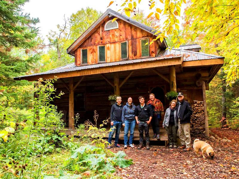 Vor der Cabin im Algonquin Park, Kanada