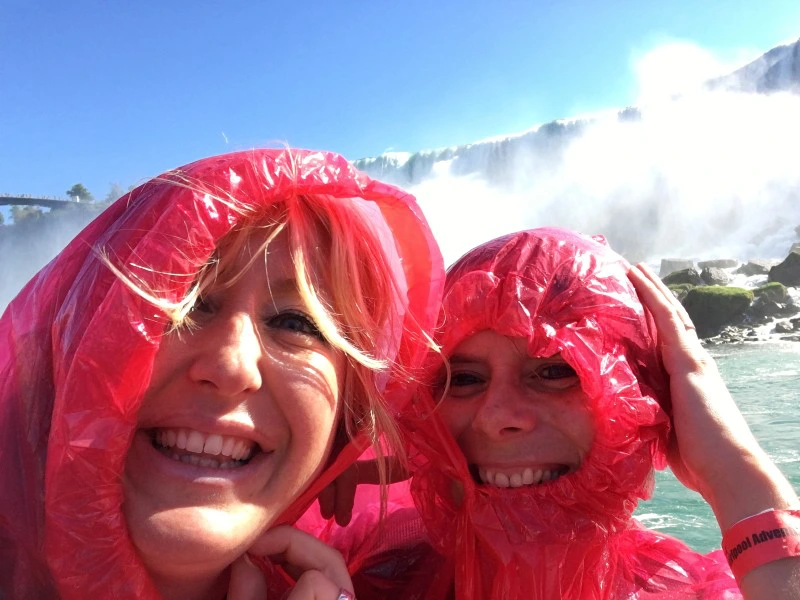 Auf Bootstour zu den Niagara Fällen in Kanada